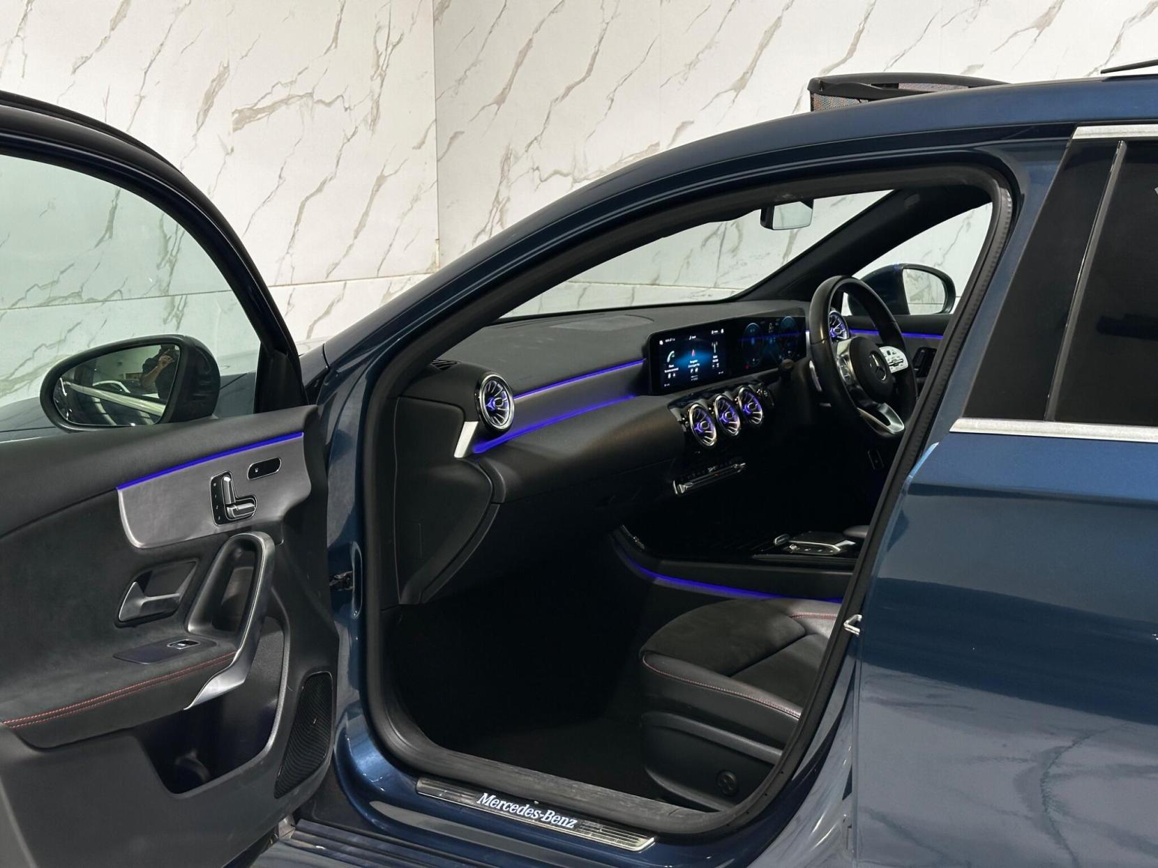 Mercedes-Benz A Class 1.3 A250e 15.6kWh AMG Line (Premium Plus 2) 8G-DCT Euro 6 (s/s) 5dr