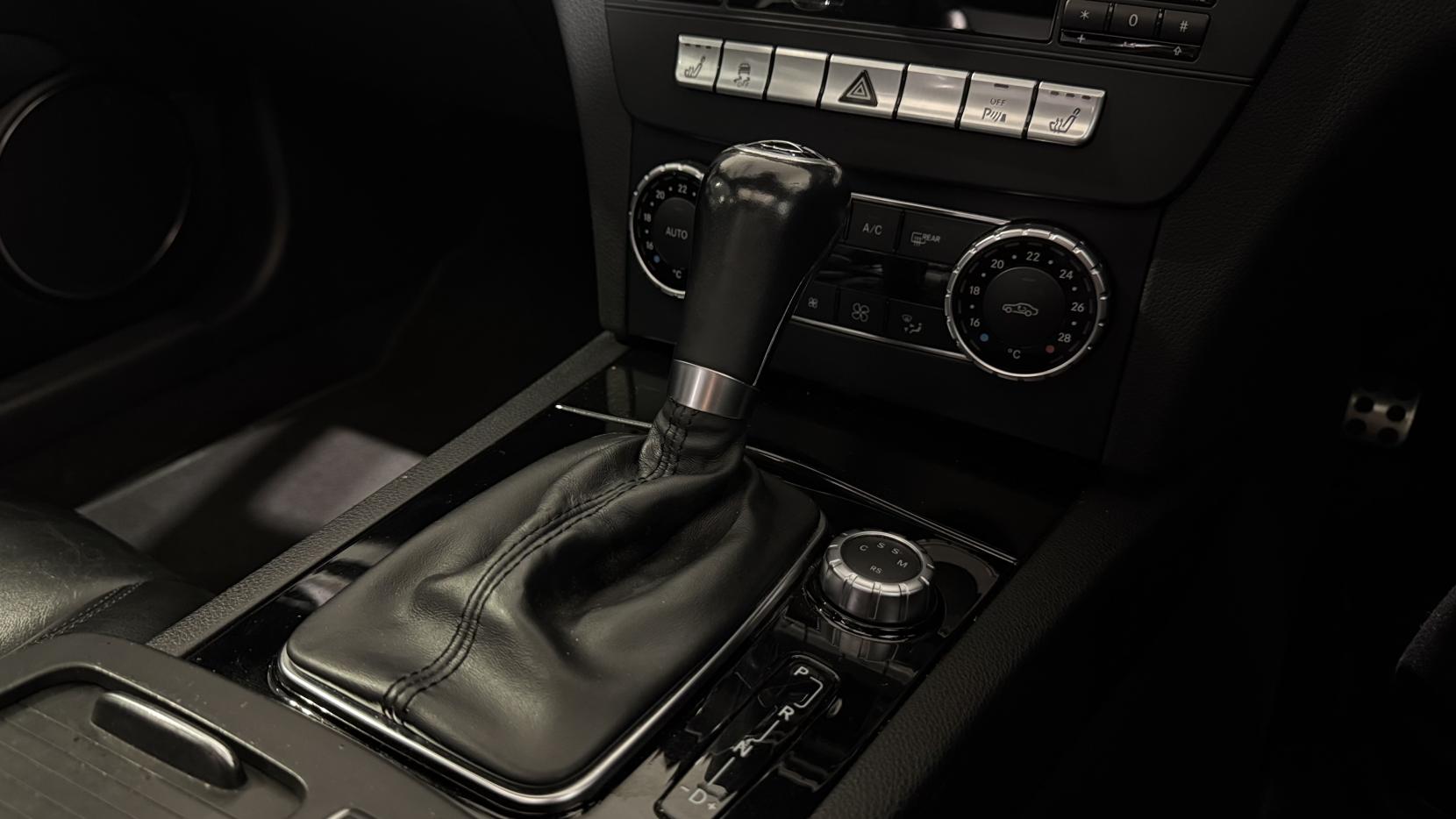 Mercedes-Benz C Class 6.3 C63 V8 AMG Saloon 4dr Petrol SpdS MCT Euro 5 (457 ps)