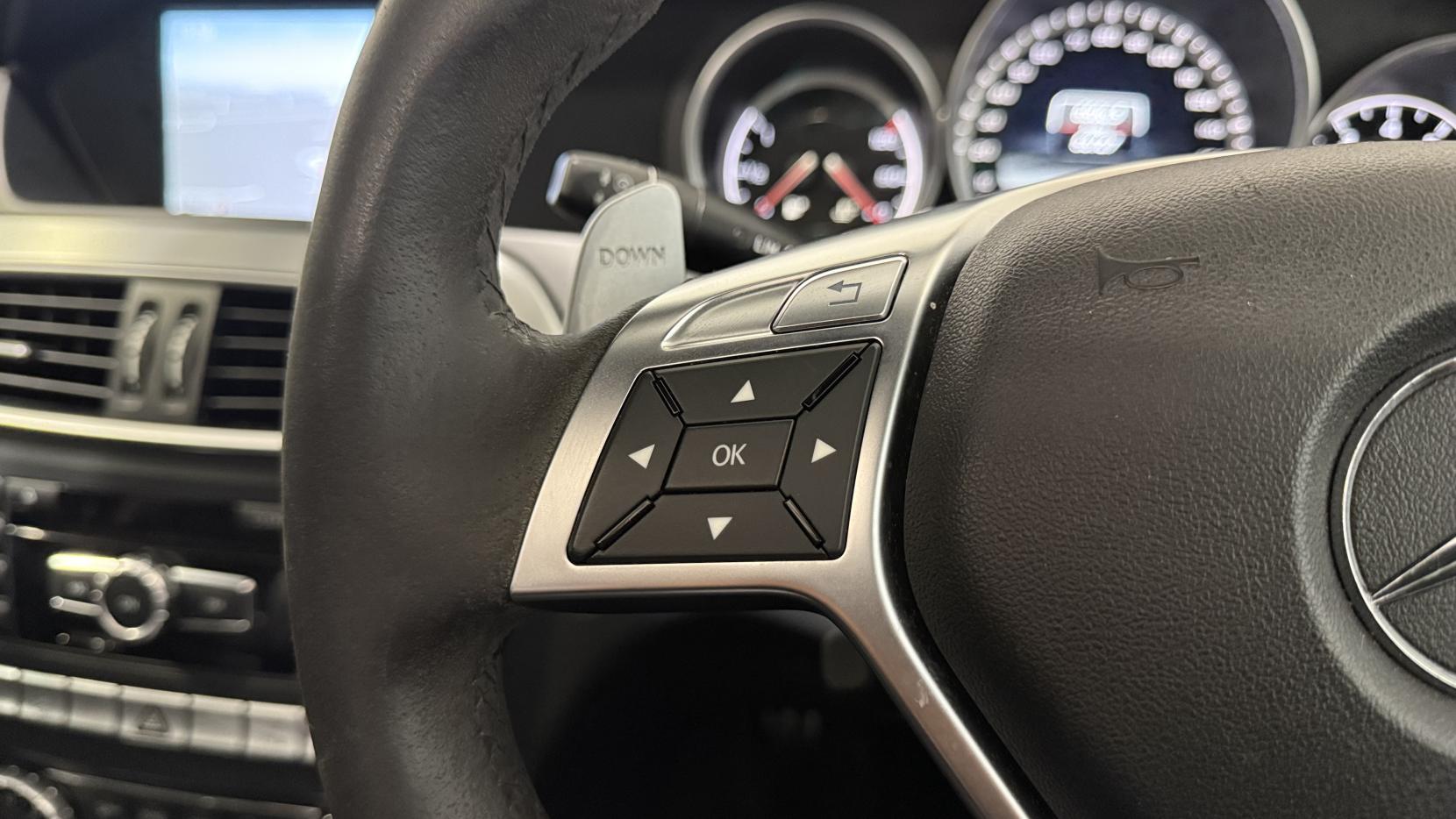 Mercedes-Benz C Class 6.3 C63 V8 AMG Saloon 4dr Petrol SpdS MCT Euro 5 (457 ps)