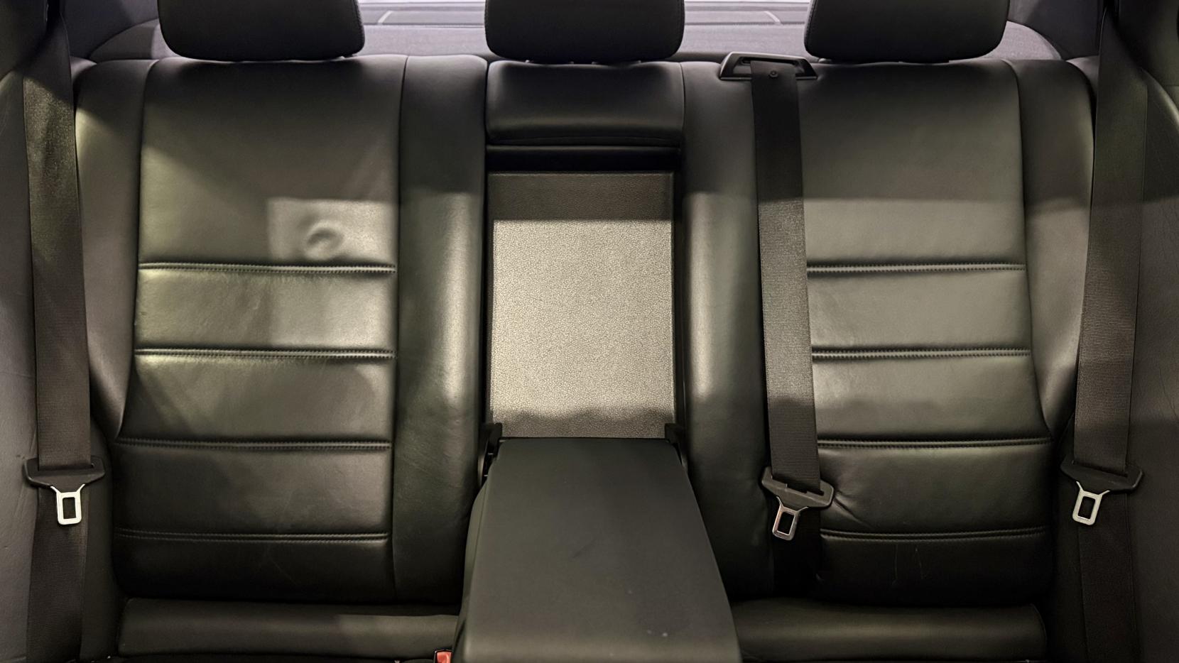 Mercedes-Benz C Class 6.3 C63 V8 AMG Saloon 4dr Petrol SpdS MCT Euro 5 (457 ps)