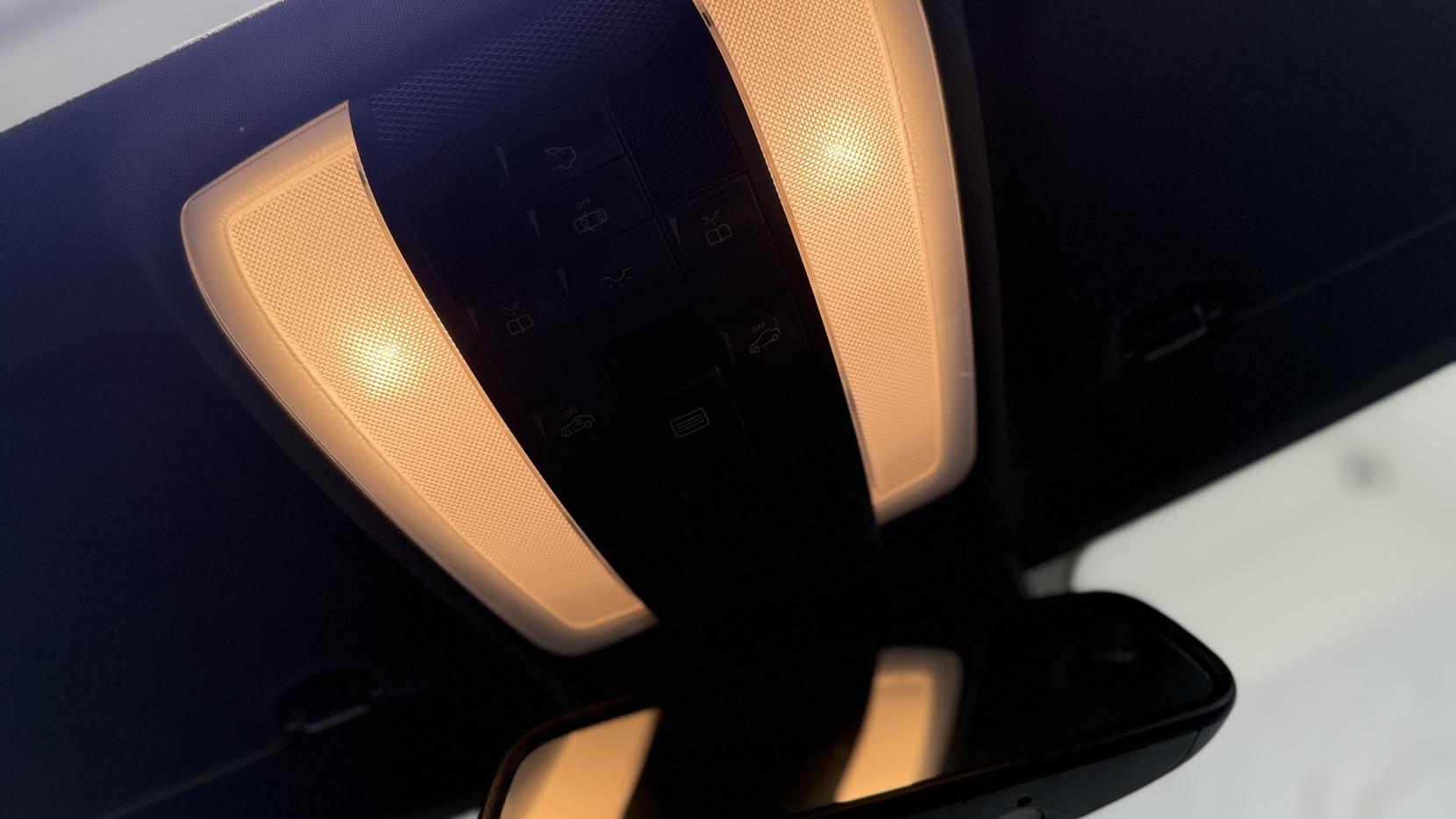 Mercedes-Benz C Class 6.3 C63 V8 AMG Saloon 4dr Petrol SpdS MCT Euro 5 (457 ps)