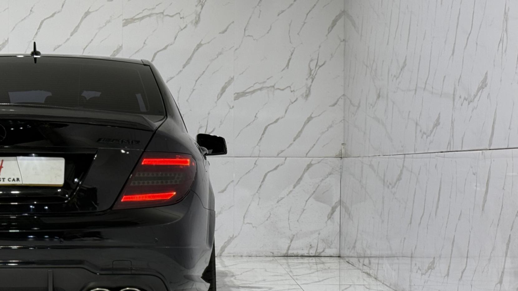 Mercedes-Benz C Class 6.3 C63 V8 AMG Saloon 4dr Petrol SpdS MCT Euro 5 (457 ps)