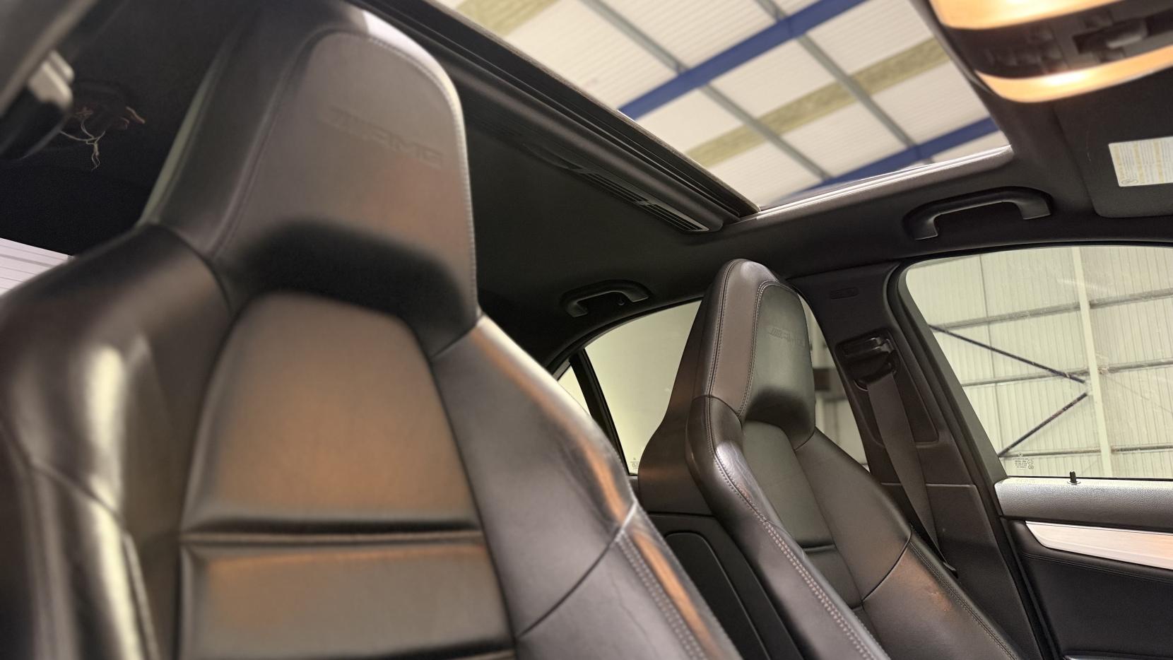 Mercedes-Benz C Class 6.3 C63 V8 AMG Saloon 4dr Petrol SpdS MCT Euro 5 (457 ps)