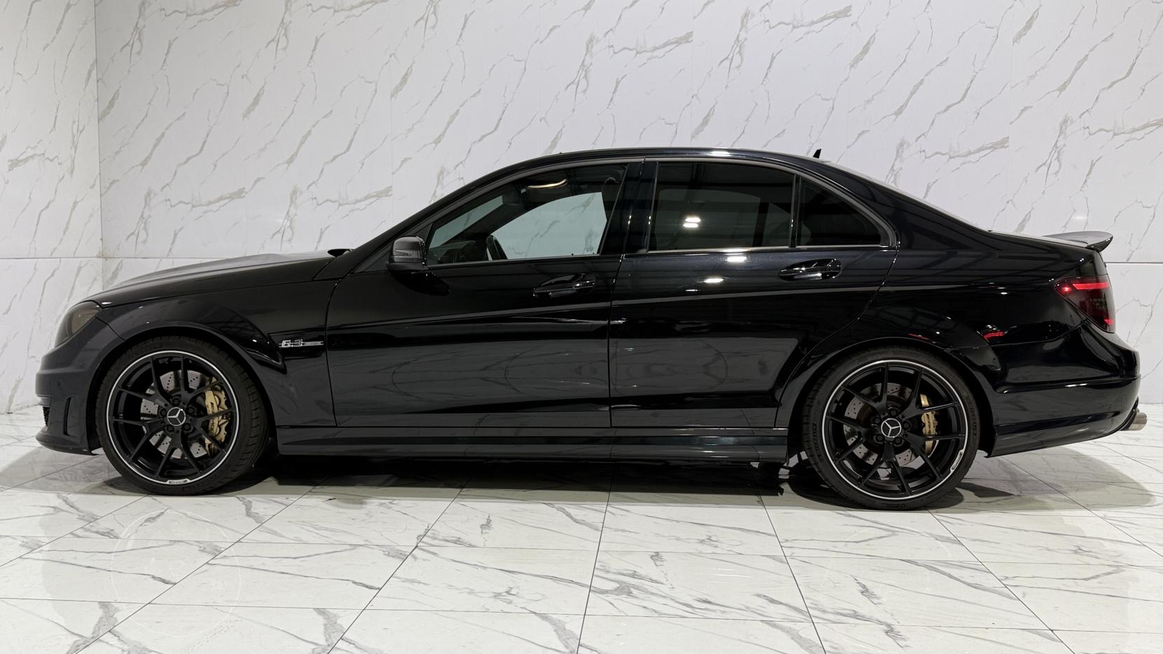 Mercedes-Benz C Class 6.3 C63 V8 AMG Saloon 4dr Petrol SpdS MCT Euro 5 (457 ps)