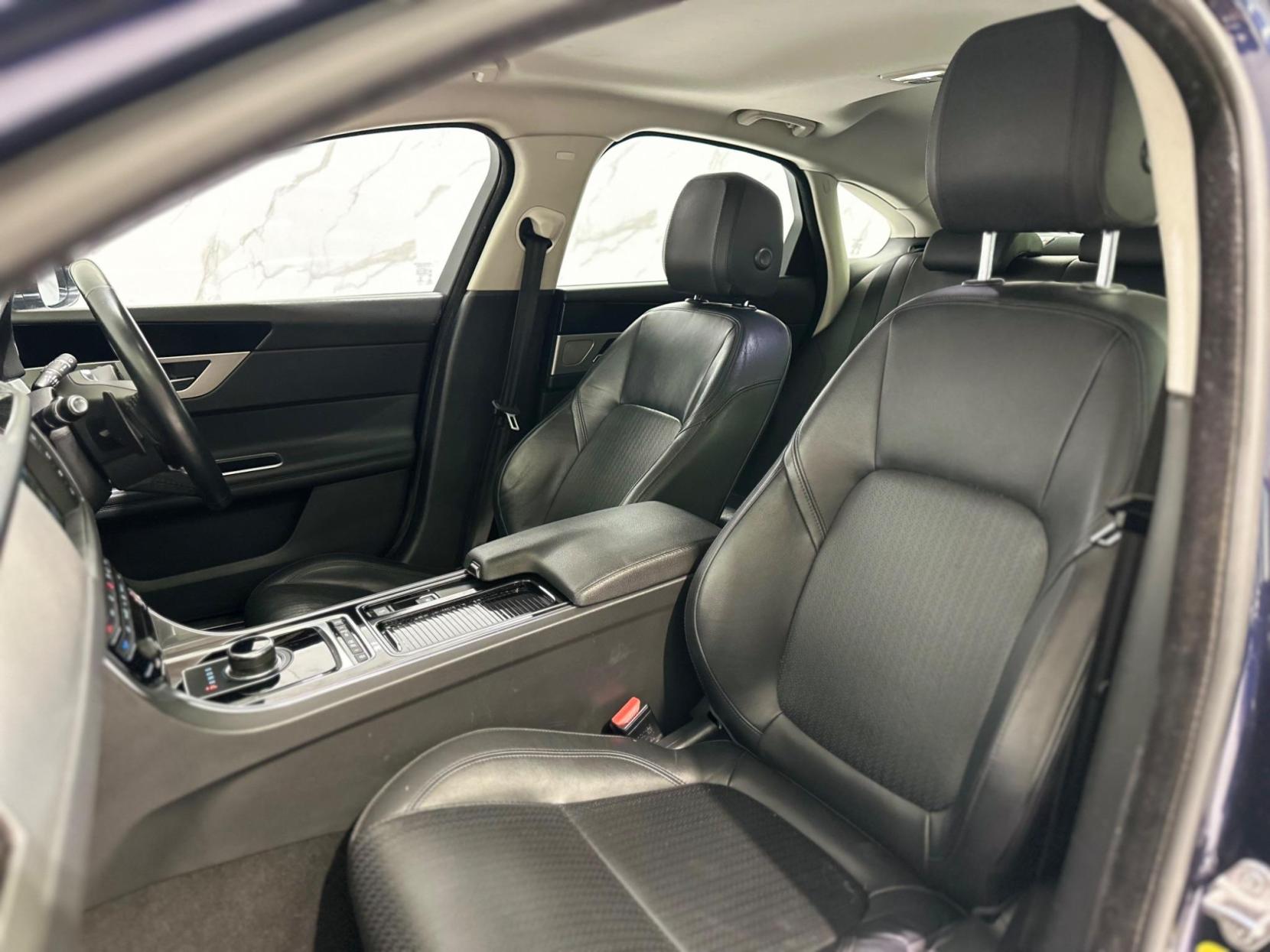 Jaguar XF 2.0d Prestige Auto Euro 6 (s/s) 4dr