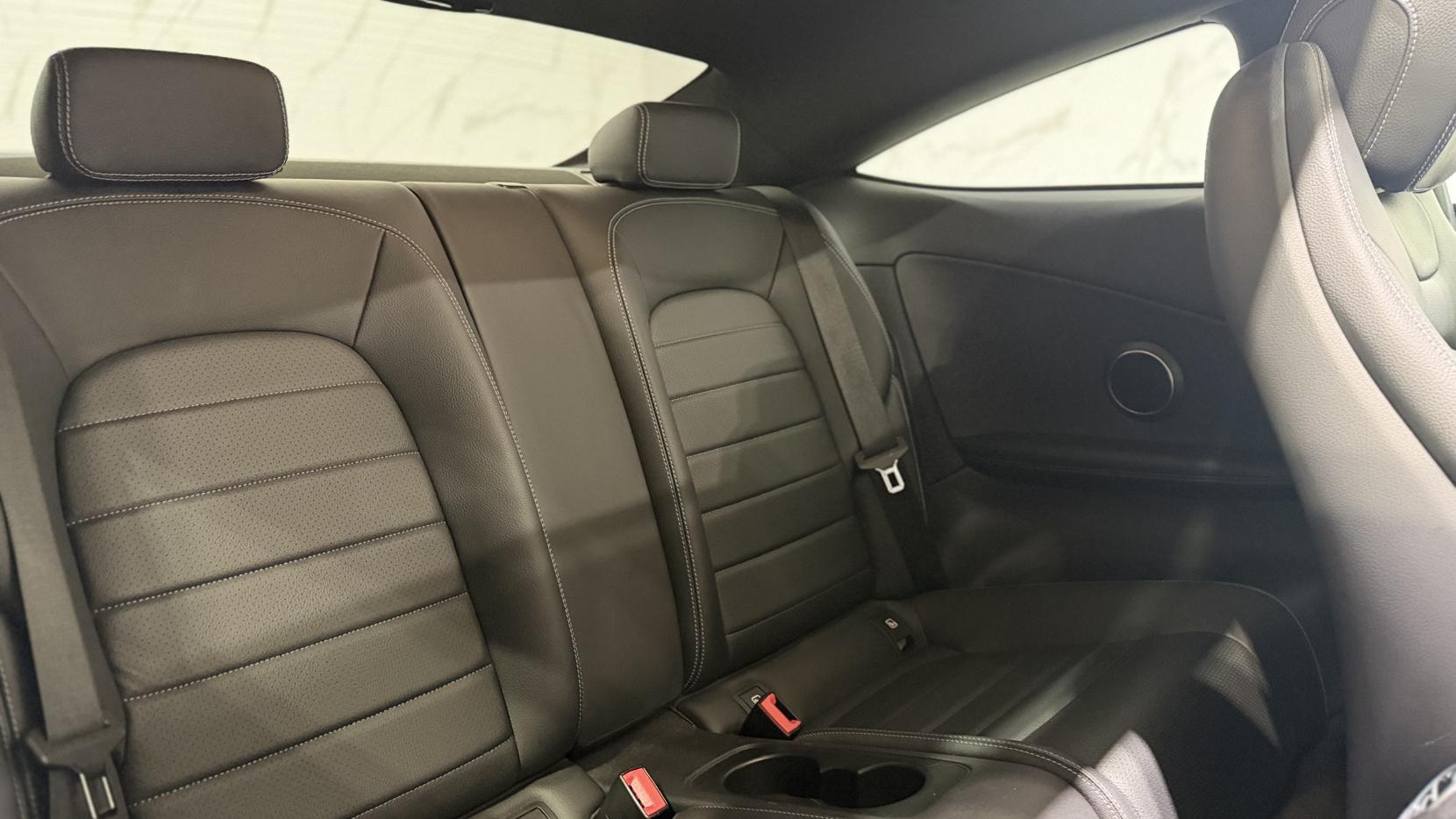 Mercedes-Benz C Class 2.1 C250d AMG Line (Premium) Coupe 2dr Diesel G-Tronic+ 4MATIC Euro 6 (s/s) (204 ps)