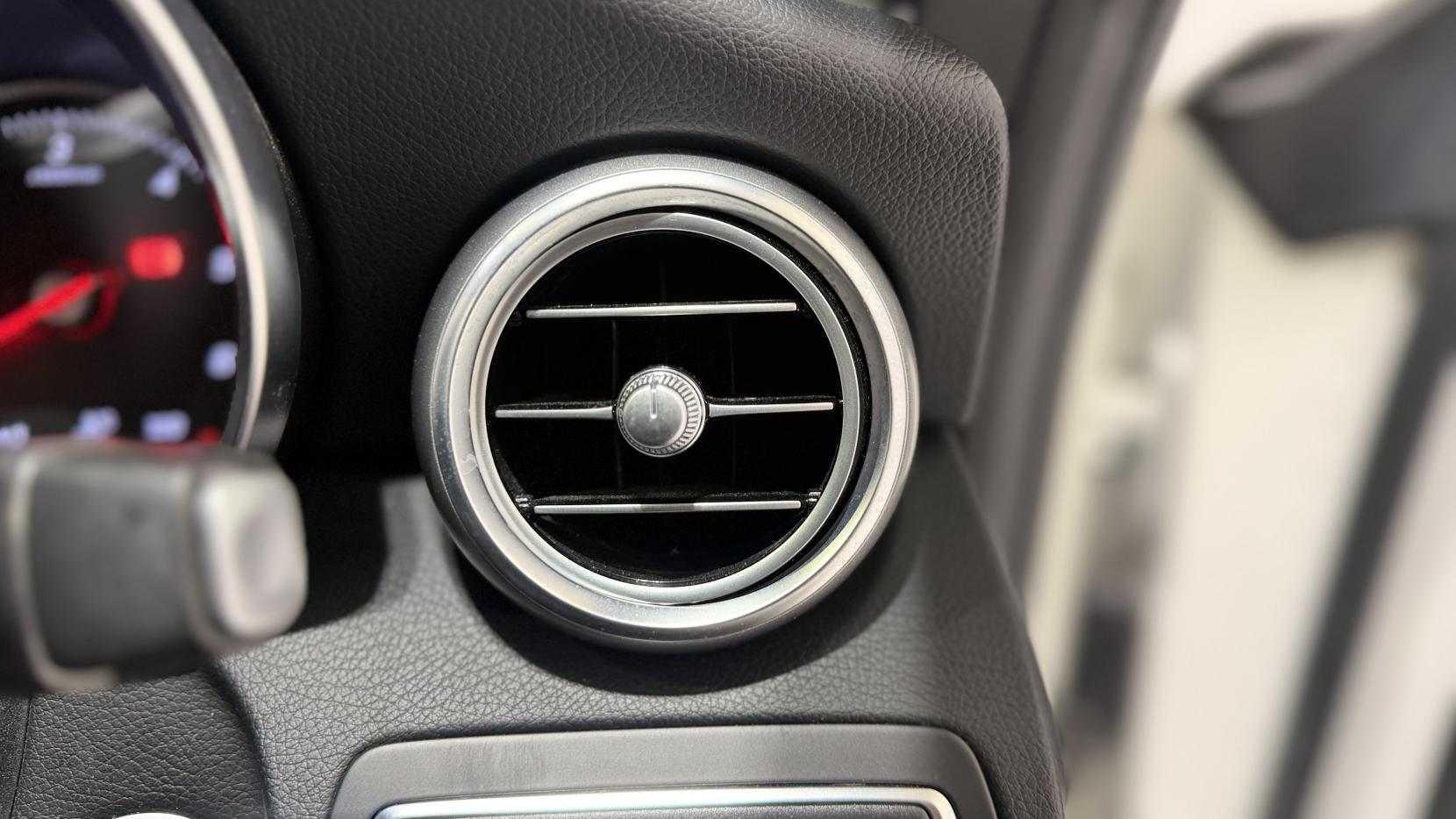 Mercedes-Benz C Class 2.1 C250d AMG Line (Premium) Coupe 2dr Diesel G-Tronic+ 4MATIC Euro 6 (s/s) (204 ps)