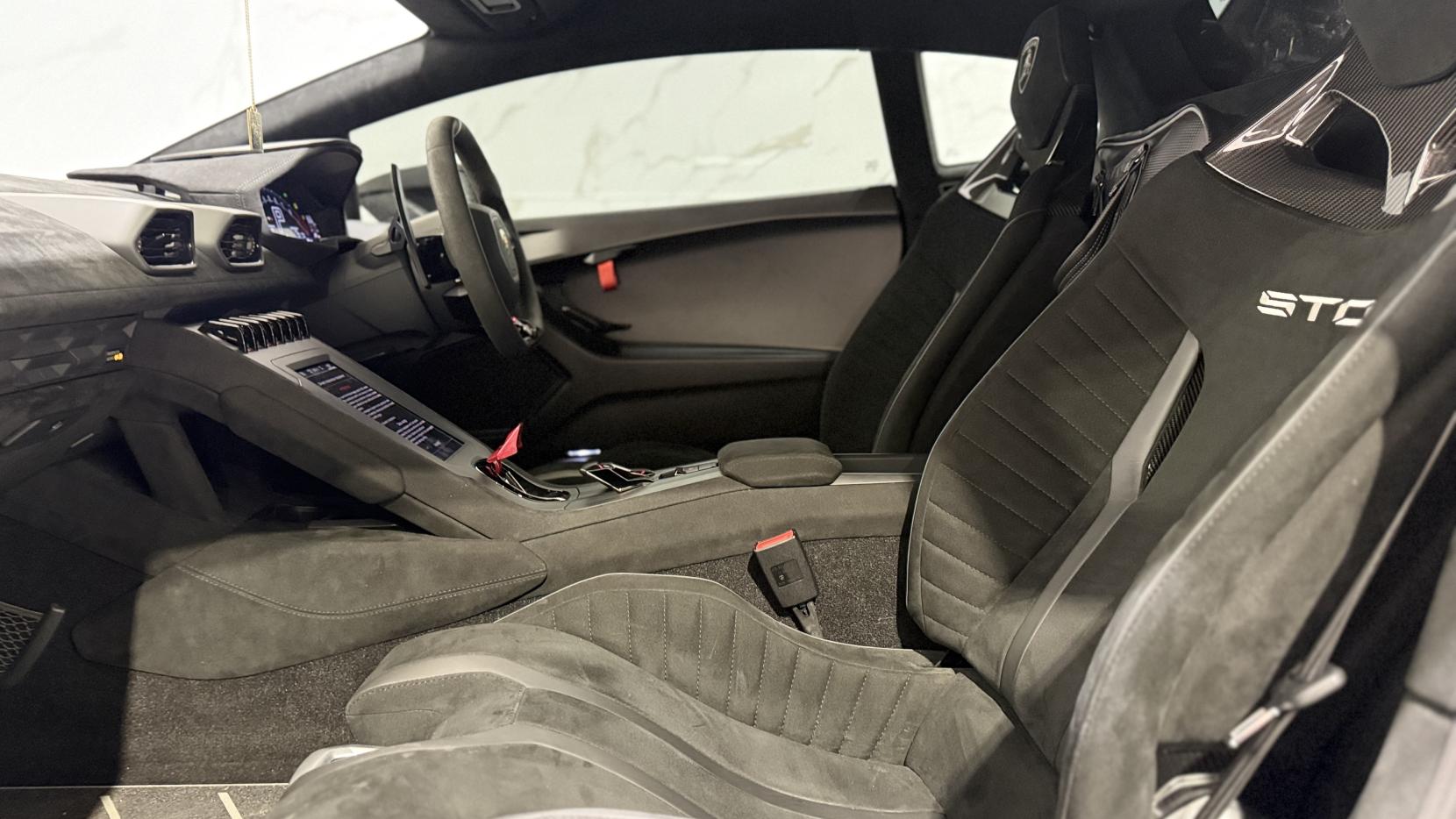 Lamborghini Huracan 5.2 V10 LP 640-2 STO LDF Euro 6 (s/s) 2dr