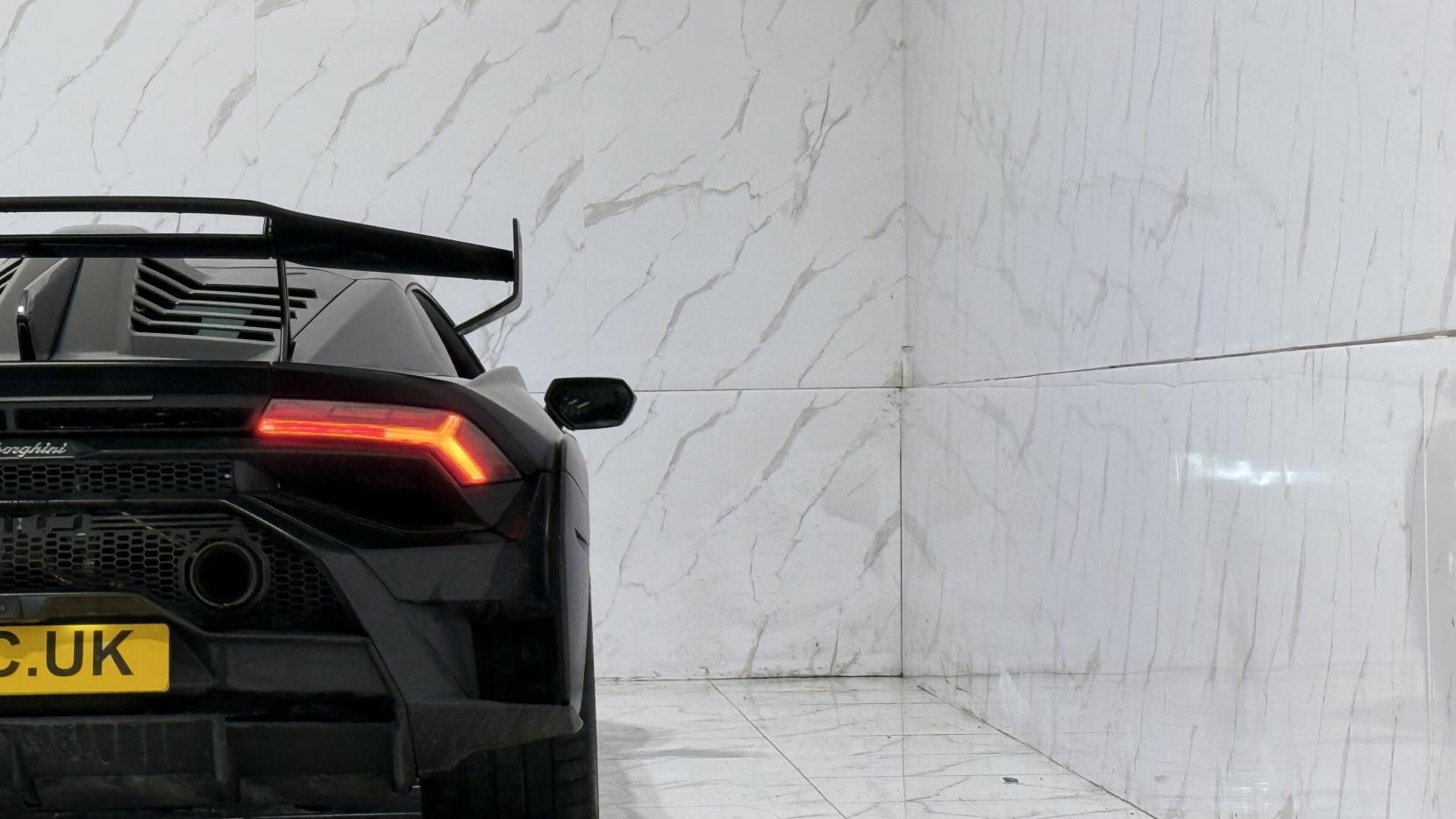 Lamborghini Huracan 5.2 V10 LP 640-2 STO LDF Euro 6 (s/s) 2dr