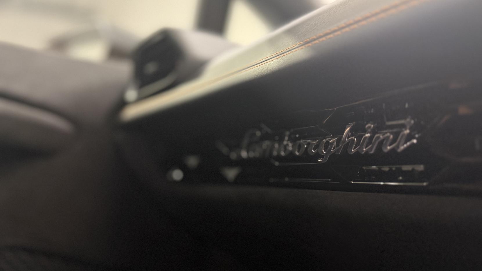 Lamborghini Huracan 5.2 V10 Sterrato Coupe 2dr Petrol LDF 4WD Euro 6 (s/s) (610 ps)