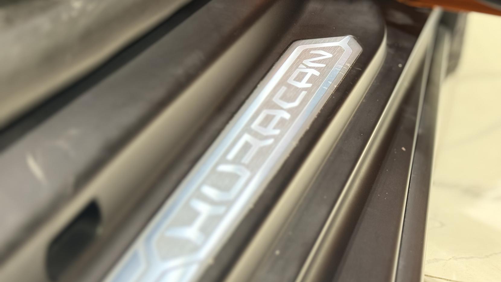 Lamborghini Huracan 5.2 V10 Sterrato Coupe 2dr Petrol LDF 4WD Euro 6 (s/s) (610 ps)