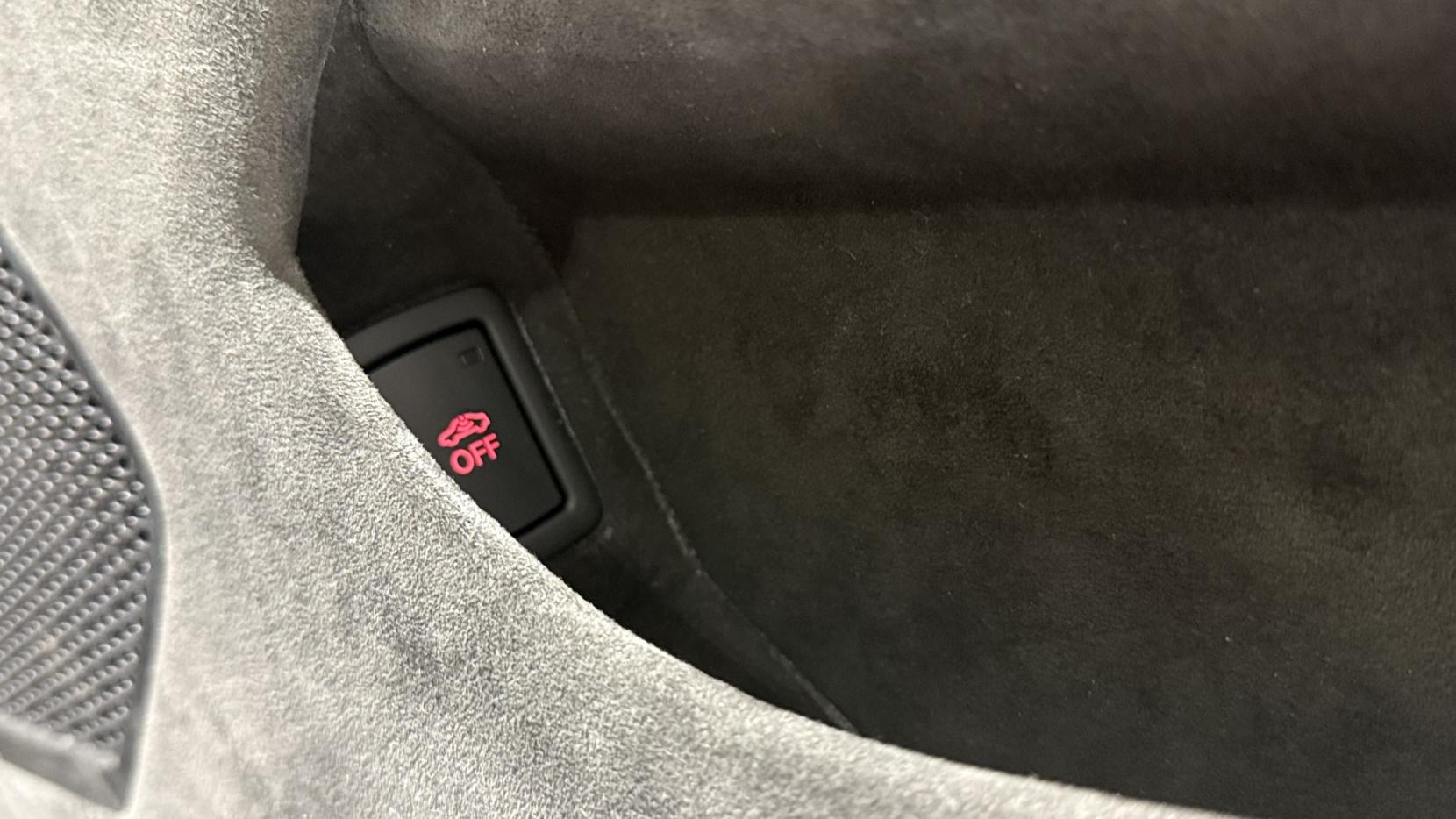 Lamborghini Huracan 5.2 V10 Sterrato Coupe 2dr Petrol LDF 4WD Euro 6 (s/s) (610 ps)