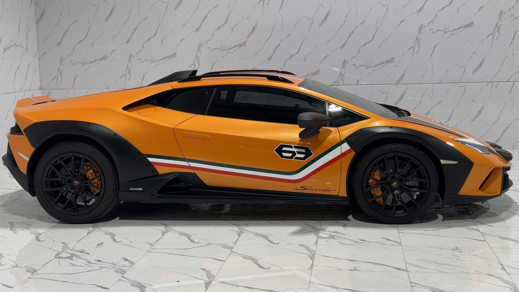 Lamborghini Huracan 5.2 V10 Sterrato Coupe 2dr Petrol LDF 4WD Euro 6 (s/s) (610 ps)