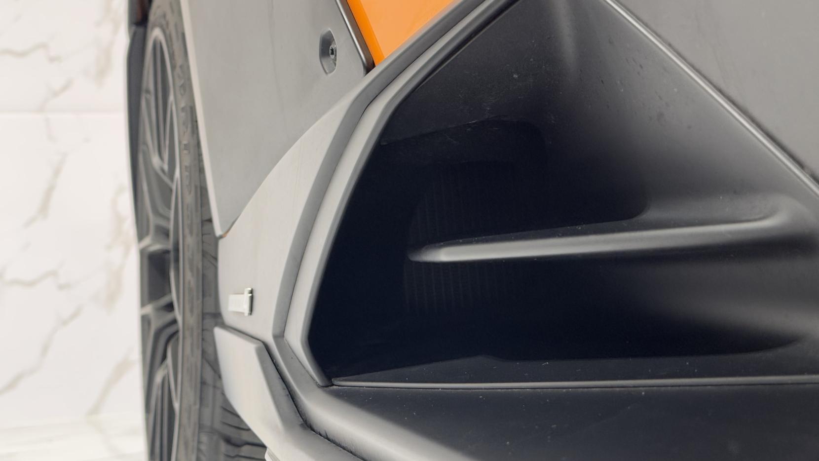 Lamborghini Huracan 5.2 V10 Sterrato Coupe 2dr Petrol LDF 4WD Euro 6 (s/s) (610 ps)