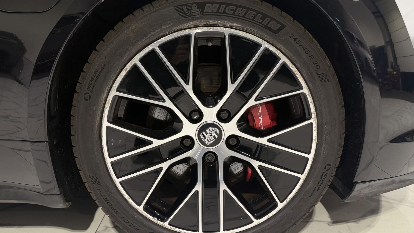 Porsche Taycan Performance 79.2kWh 4S Saloon 4dr Electric Auto 4WD (530 ps)