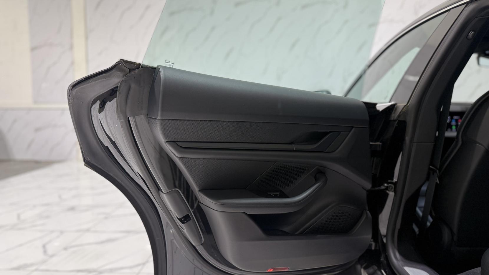 Porsche Taycan Performance 79.2kWh 4S Saloon 4dr Electric Auto 4WD (530 ps)