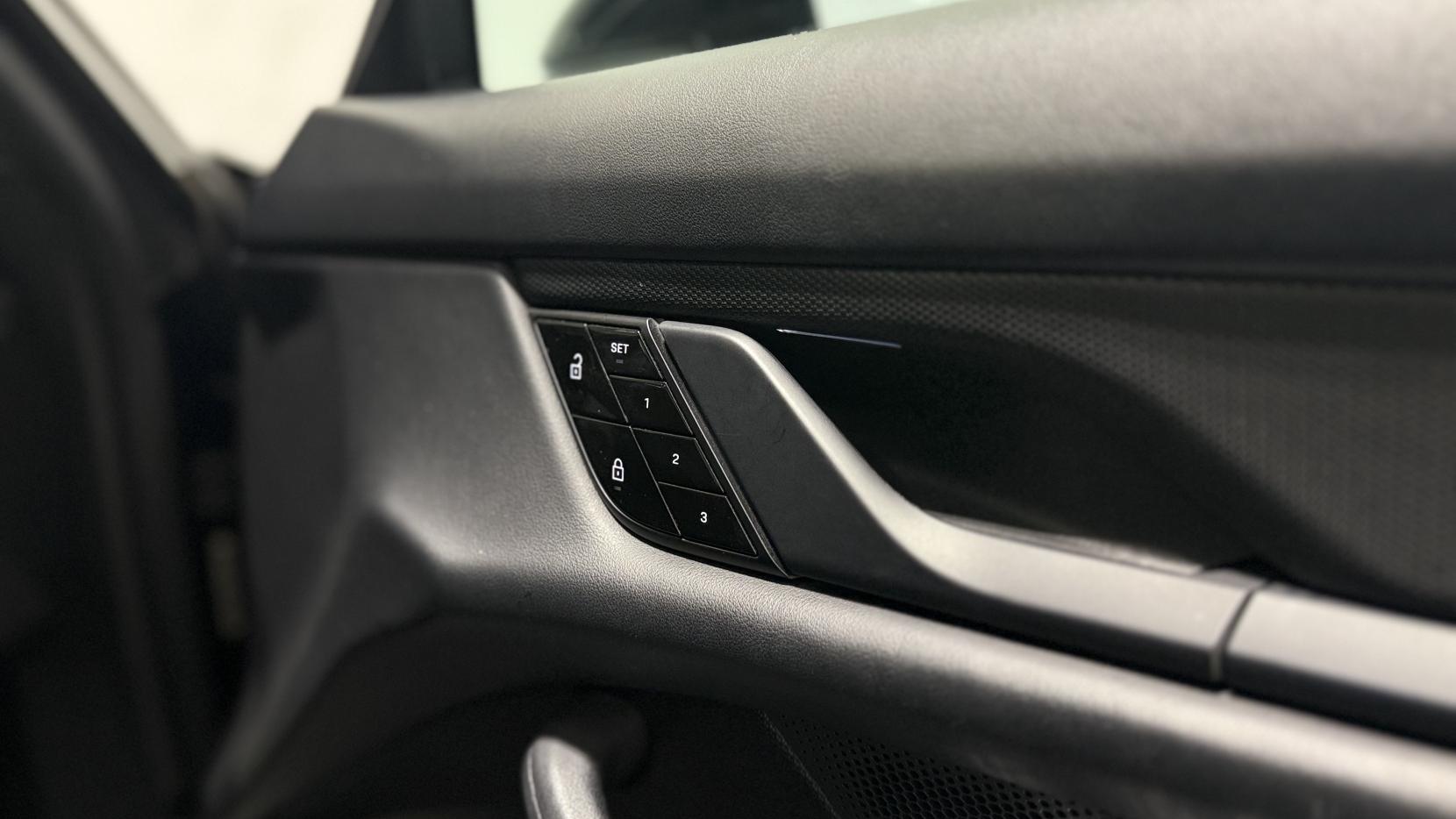 Porsche Taycan Performance 79.2kWh 4S Saloon 4dr Electric Auto 4WD (530 ps)