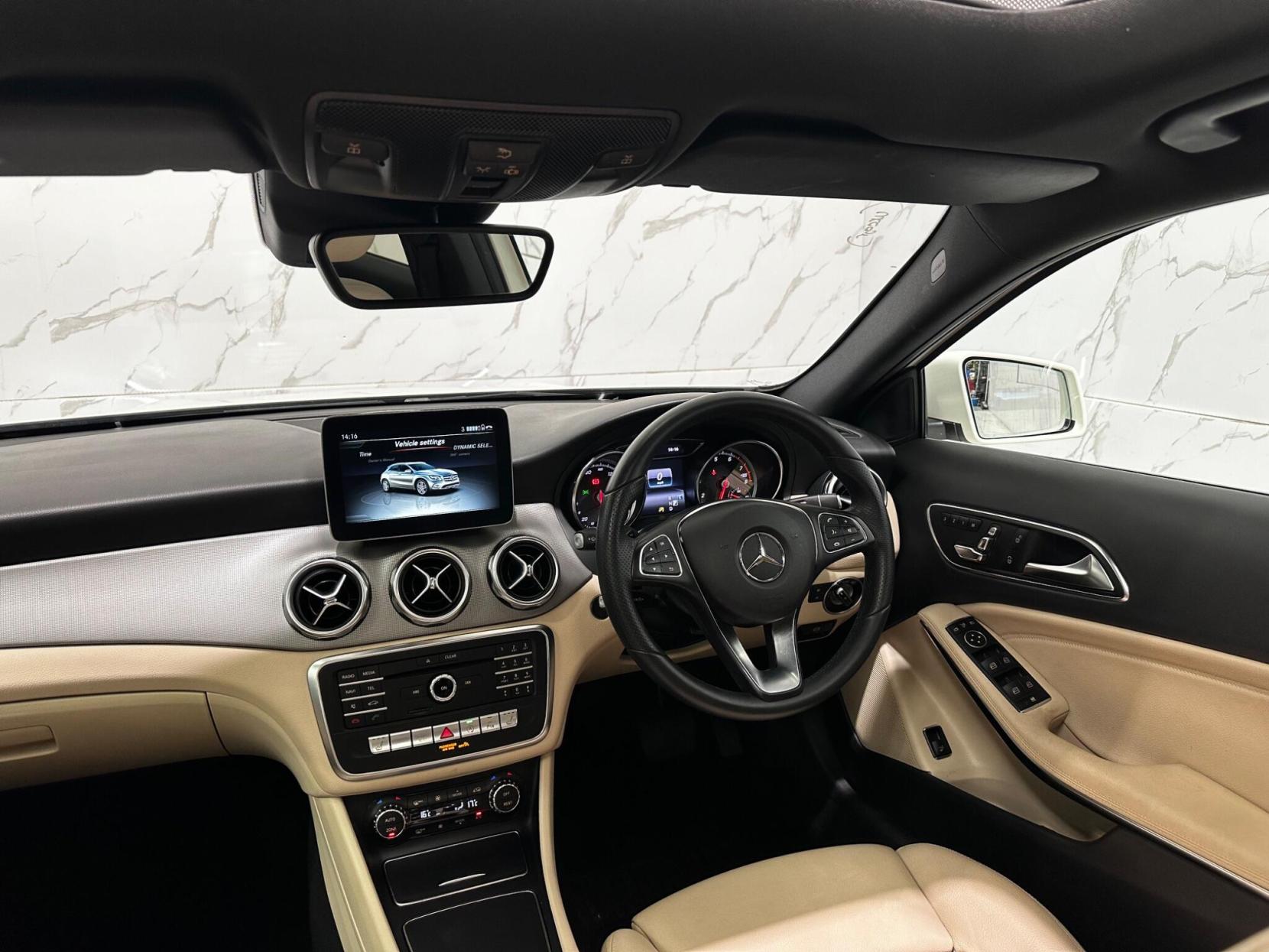 Mercedes-Benz GLA 1.6 GLA200 Sport (Premium Plus) 7G-DCT Euro 6 (s/s) 5dr