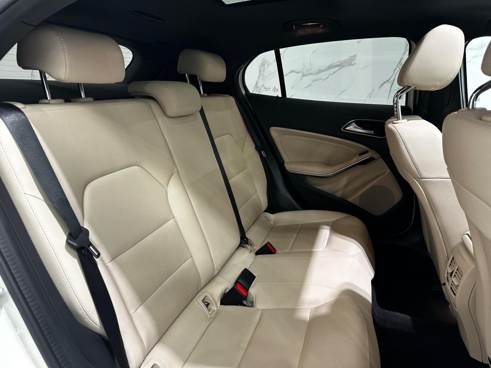 Mercedes-Benz GLA 1.6 GLA200 Sport (Premium Plus) 7G-DCT Euro 6 (s/s) 5dr