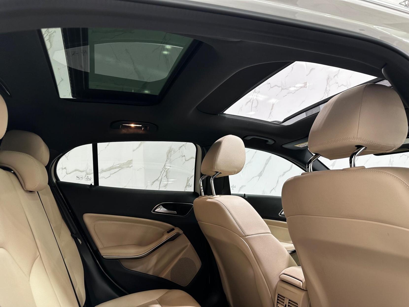 Mercedes-Benz GLA 1.6 GLA200 Sport (Premium Plus) 7G-DCT Euro 6 (s/s) 5dr