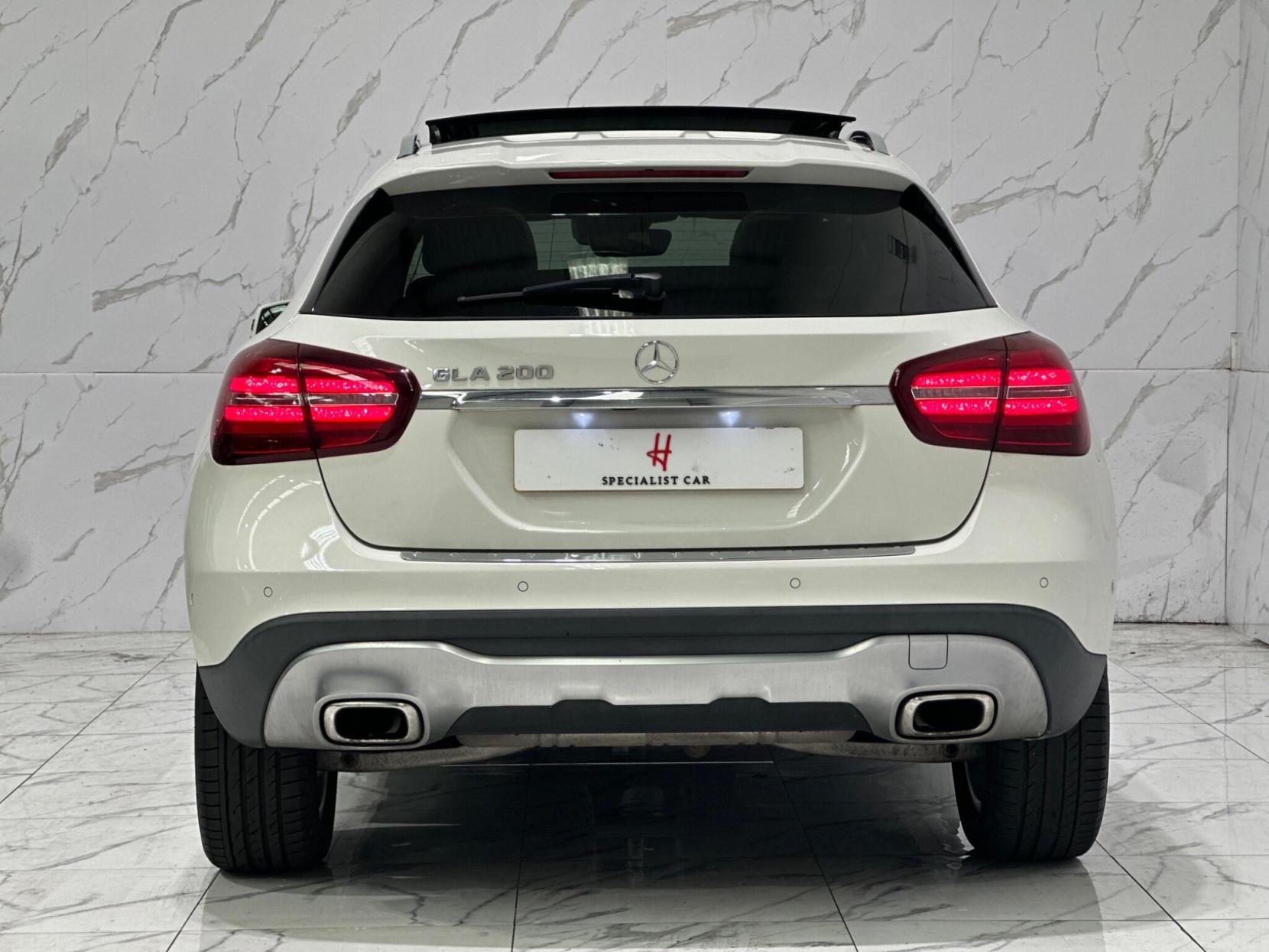 Mercedes-Benz GLA 1.6 GLA200 Sport (Premium Plus) 7G-DCT Euro 6 (s/s) 5dr