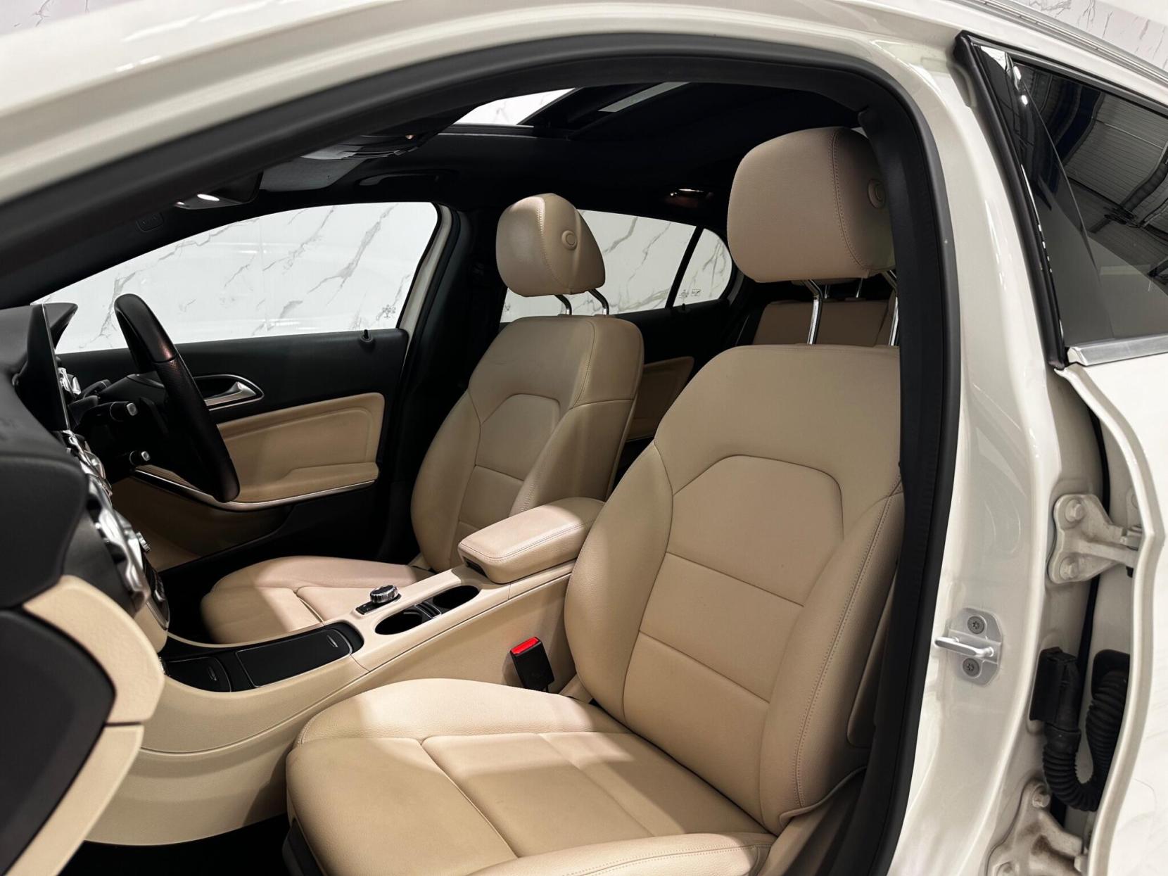 Mercedes-Benz GLA 1.6 GLA200 Sport (Premium Plus) 7G-DCT Euro 6 (s/s) 5dr