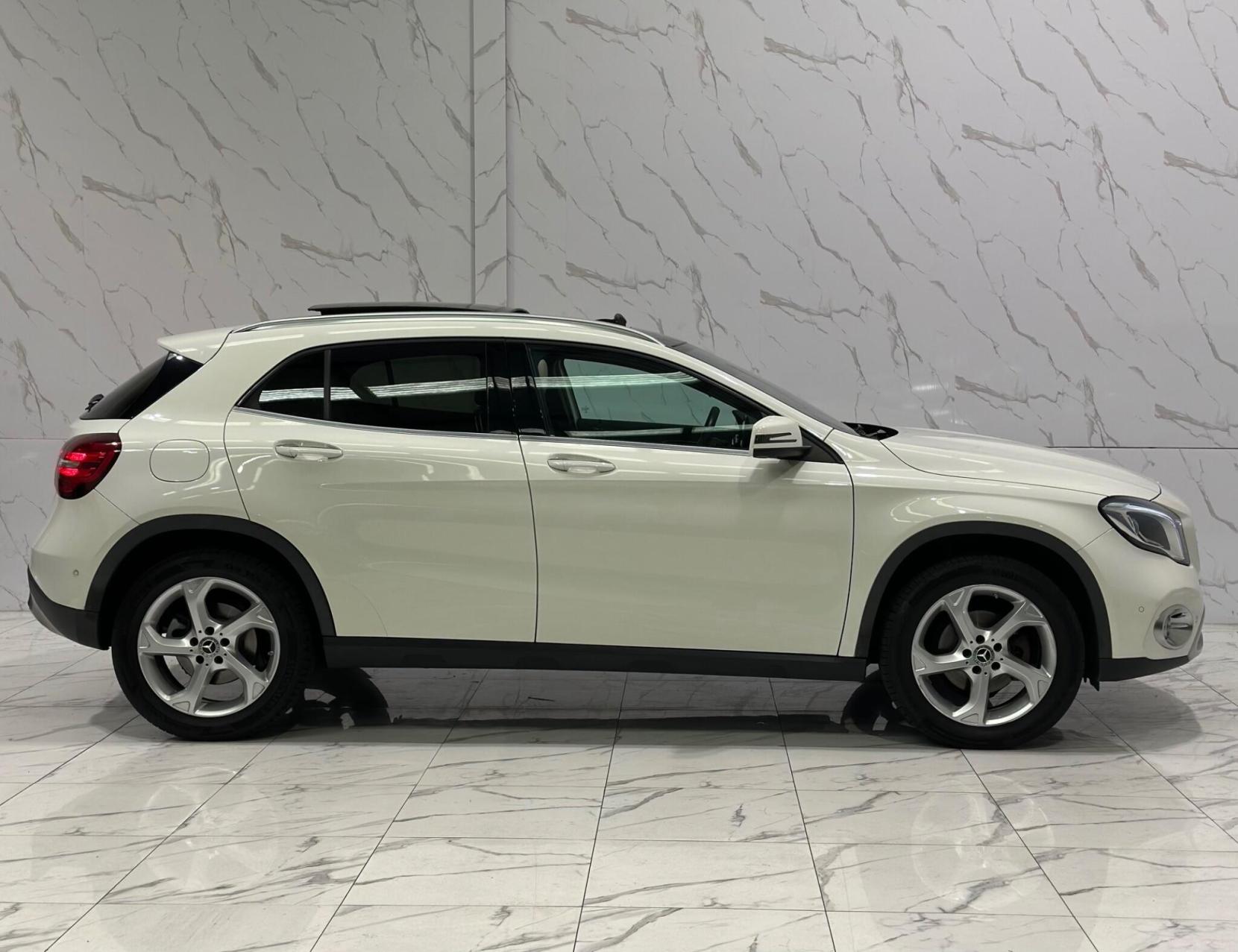 Mercedes-Benz GLA 1.6 GLA200 Sport (Premium Plus) 7G-DCT Euro 6 (s/s) 5dr