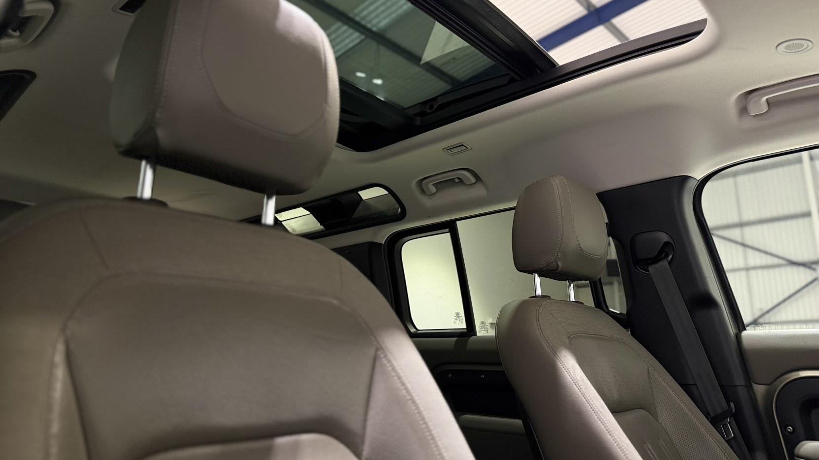 Land Rover Defender 110 2.0 SD4 First Edition SUV 5dr Diesel Auto 4WD Euro 6 (s/s) (240 ps)