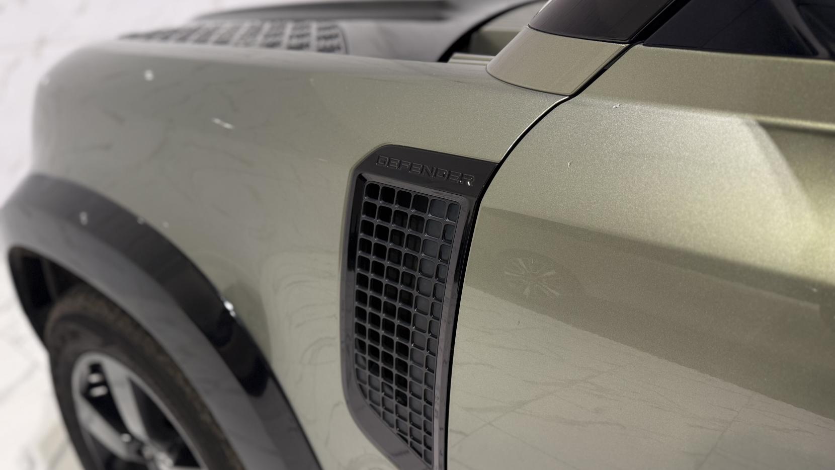 Land Rover Defender 110 2.0 SD4 First Edition SUV 5dr Diesel Auto 4WD Euro 6 (s/s) (240 ps)