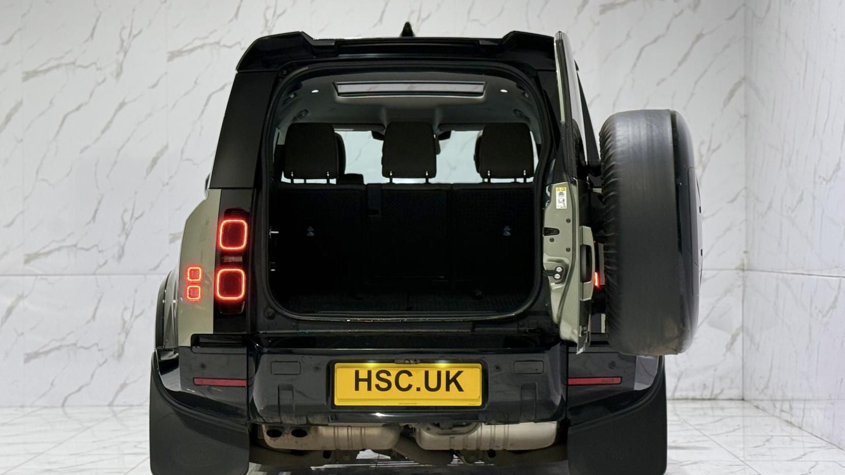 Land Rover Defender 110 2.0 SD4 First Edition SUV 5dr Diesel Auto 4WD Euro 6 (s/s) (240 ps)