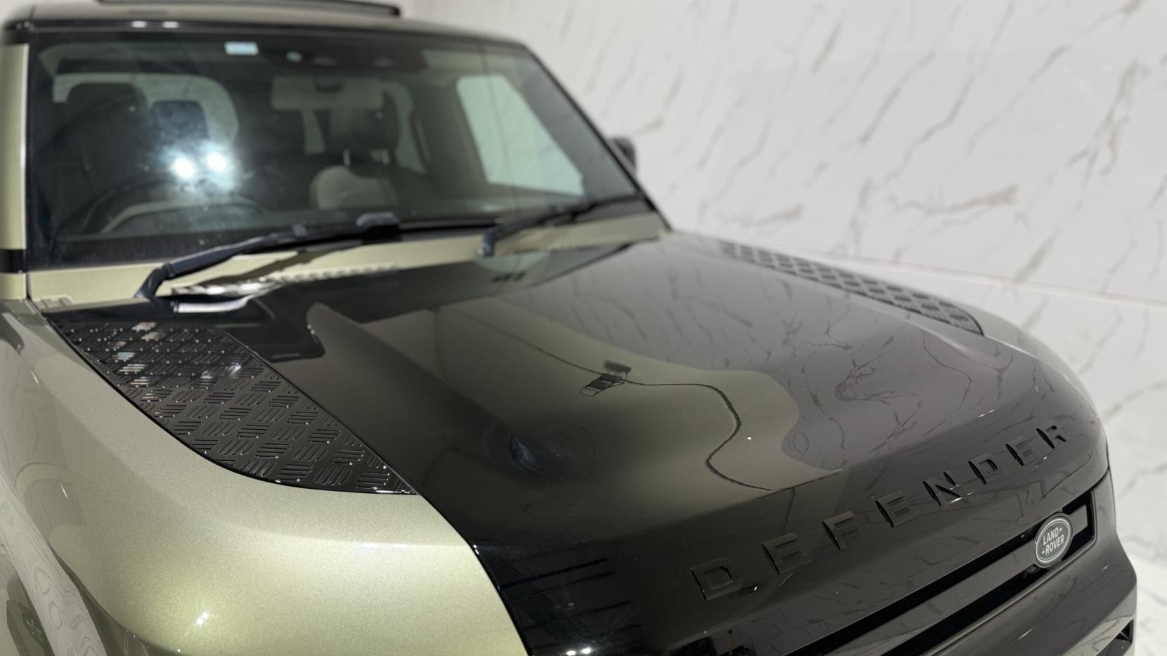 Land Rover Defender 110 2.0 SD4 First Edition SUV 5dr Diesel Auto 4WD Euro 6 (s/s) (240 ps)