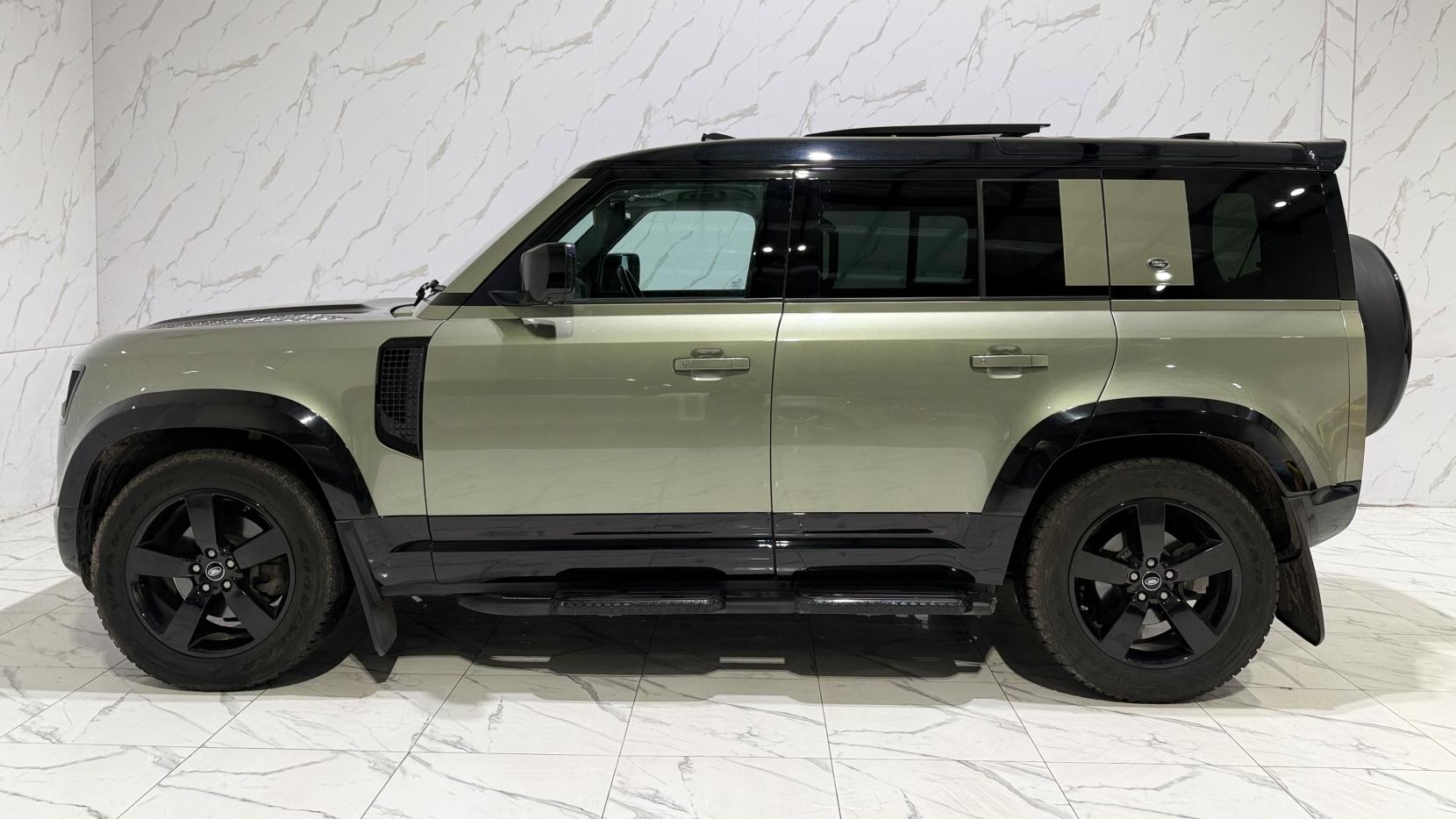 Land Rover Defender 110 2.0 SD4 First Edition SUV 5dr Diesel Auto 4WD Euro 6 (s/s) (240 ps)