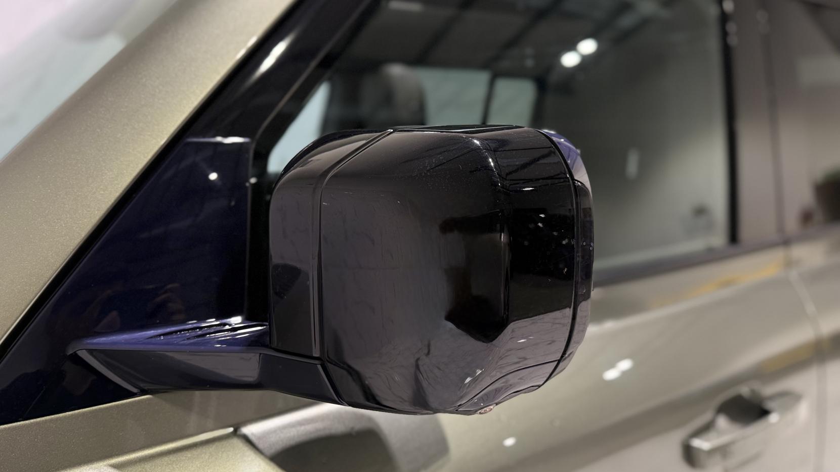 Land Rover Defender 110 2.0 SD4 First Edition SUV 5dr Diesel Auto 4WD Euro 6 (s/s) (240 ps)