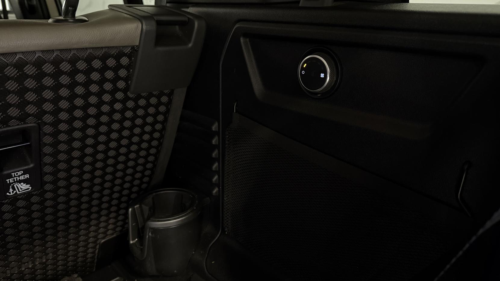 Land Rover Defender 110 2.0 SD4 First Edition SUV 5dr Diesel Auto 4WD Euro 6 (s/s) (240 ps)