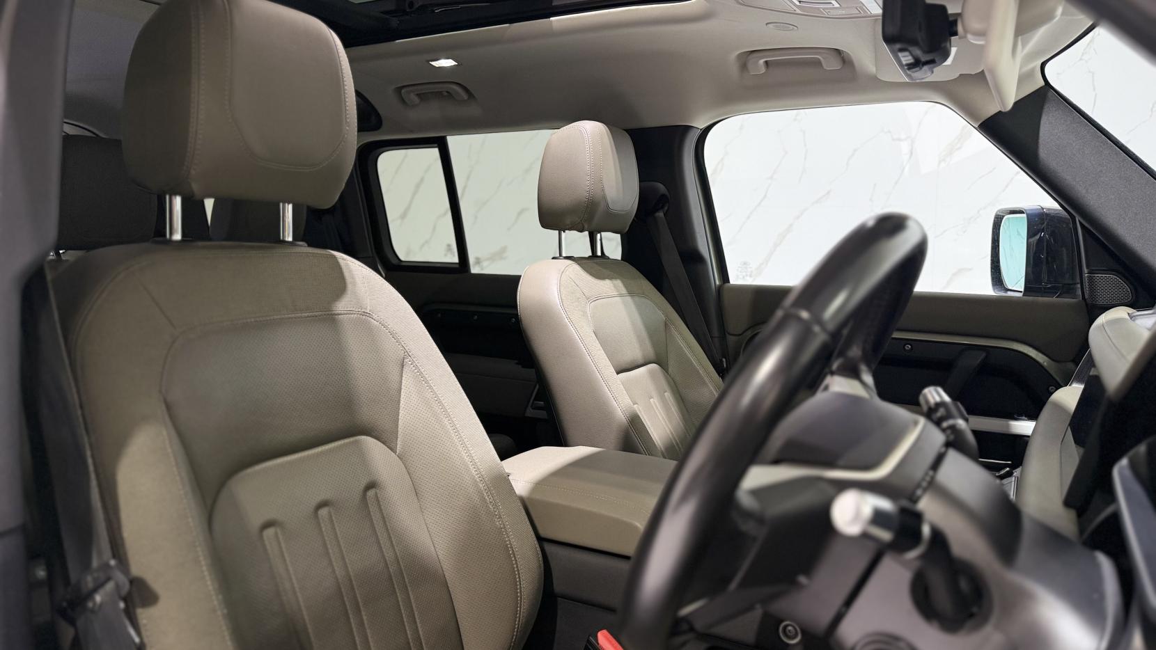 Land Rover Defender 110 2.0 SD4 First Edition SUV 5dr Diesel Auto 4WD Euro 6 (s/s) (240 ps)