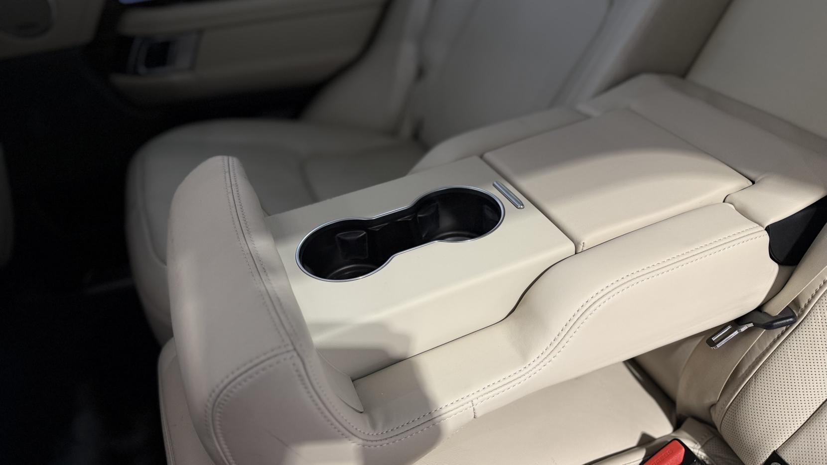 Land Rover Range Rover 3.0 P400 MHEV Vogue SE SUV 5dr Petrol Auto 4WD Euro 6 (s/s) (400 ps)