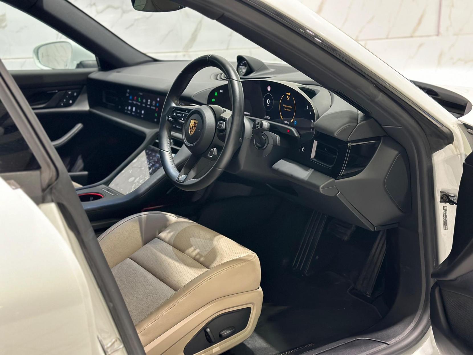 Porsche Taycan Performance Plus 93.4kWh Auto RWD 4dr (11kW Charger)