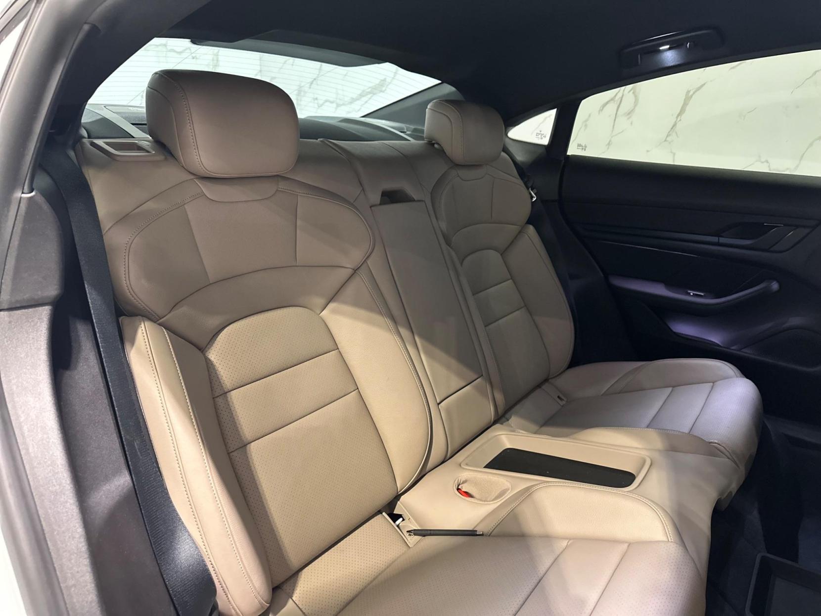Porsche Taycan Performance Plus 93.4kWh Auto RWD 4dr (11kW Charger)