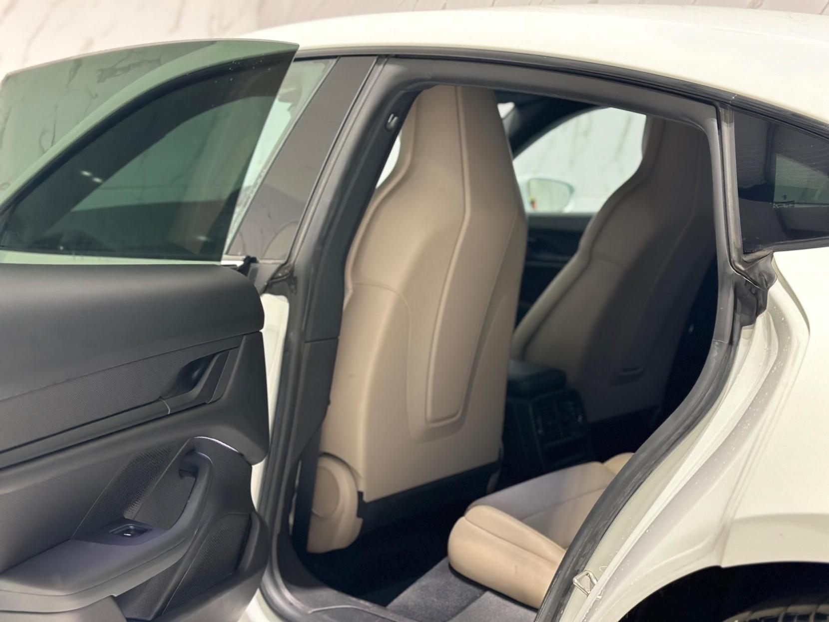 Porsche Taycan Performance Plus 93.4kWh Auto RWD 4dr (11kW Charger)