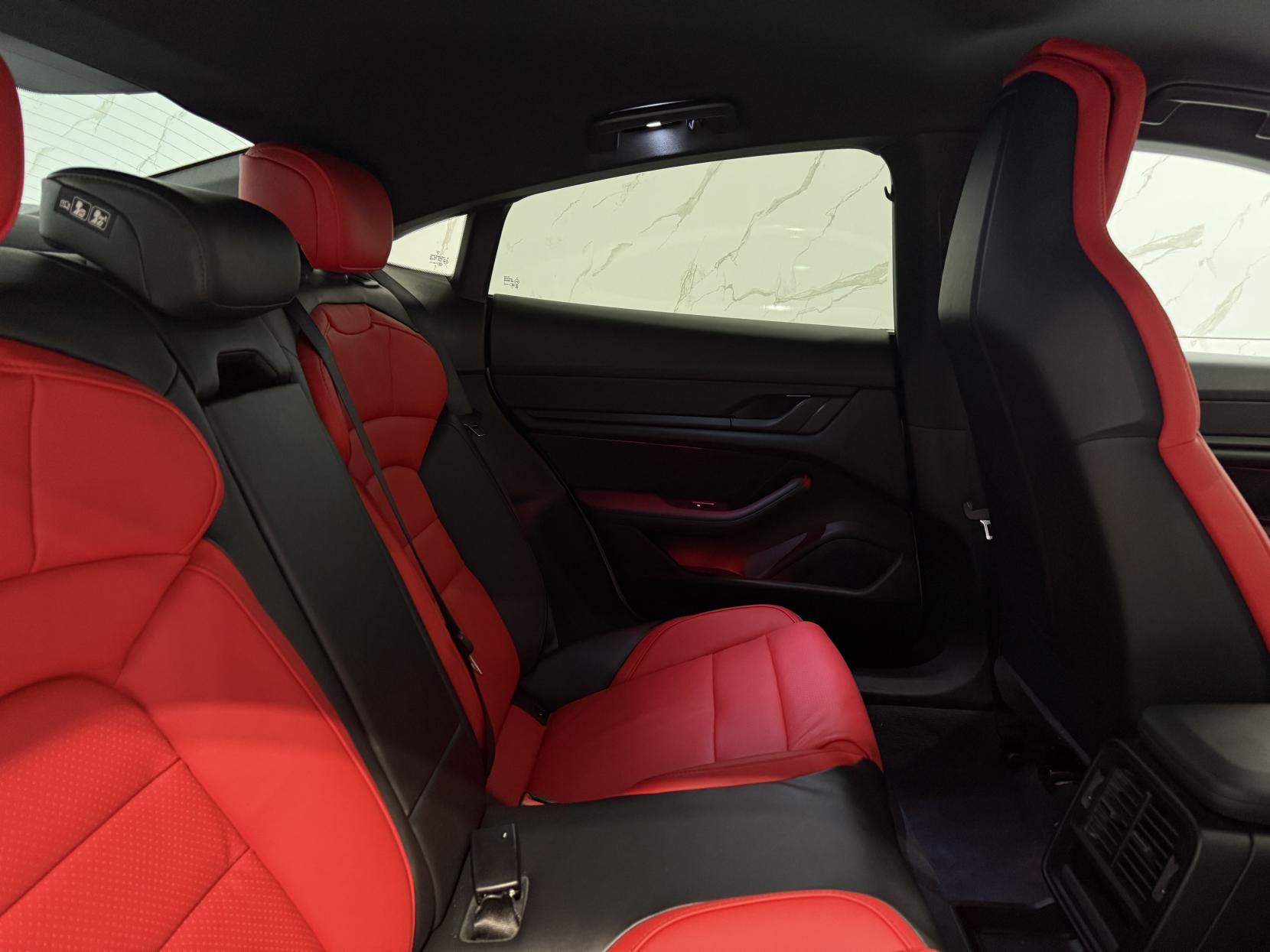 Porsche Taycan Performance Plus 93.4kWh Auto RWD 4dr (11kW Charger)