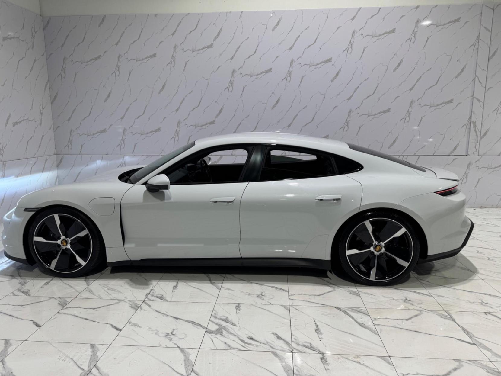 Porsche Taycan Performance Plus 93.4kWh Auto RWD 4dr (11kW Charger)