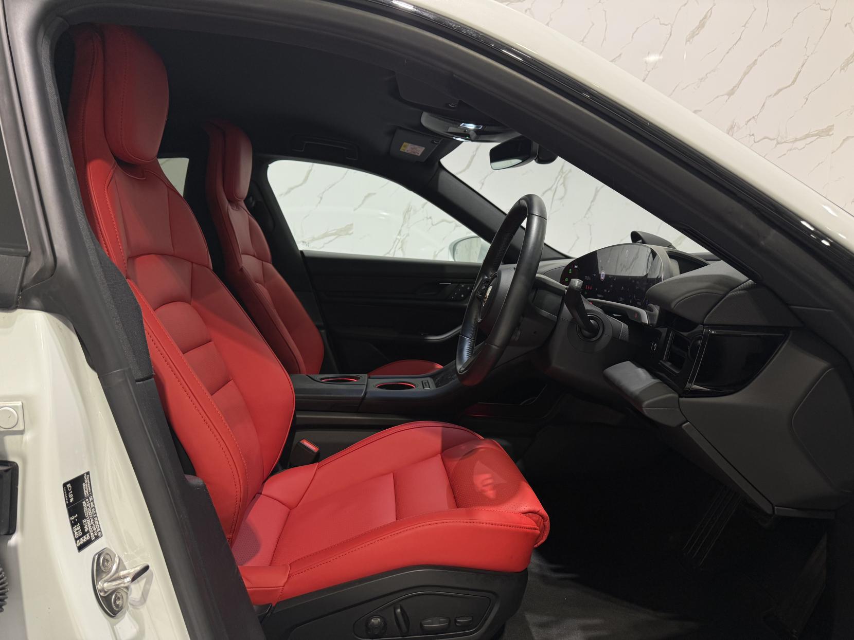 Porsche Taycan Performance Plus 93.4kWh Auto RWD 4dr (11kW Charger)