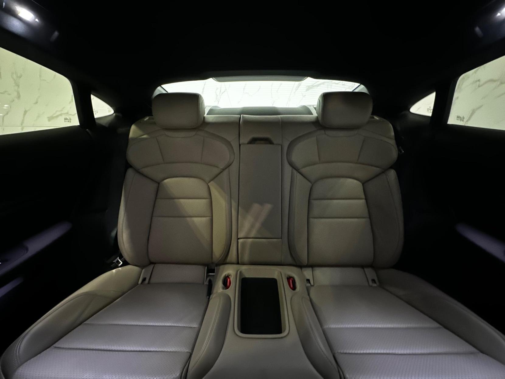 Porsche Taycan Performance Plus 93.4kWh Auto RWD 4dr (11kW Charger)