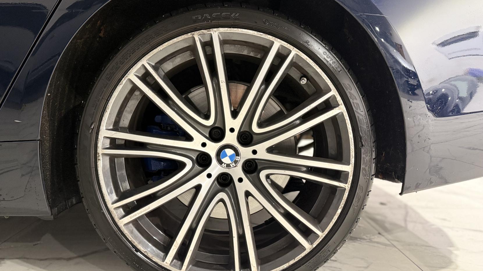 BMW 5 Series 2.0 530e 12kWh M Sport Saloon 4dr Petrol Plug-in Hybrid Auto xDrive Euro 6 (s/s) (252 ps)