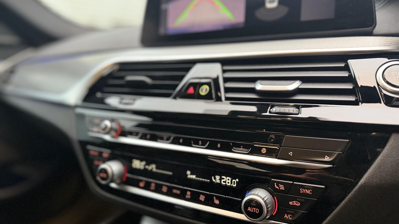 BMW 5 Series 2.0 530e 12kWh M Sport Saloon 4dr Petrol Plug-in Hybrid Auto xDrive Euro 6 (s/s) (252 ps)