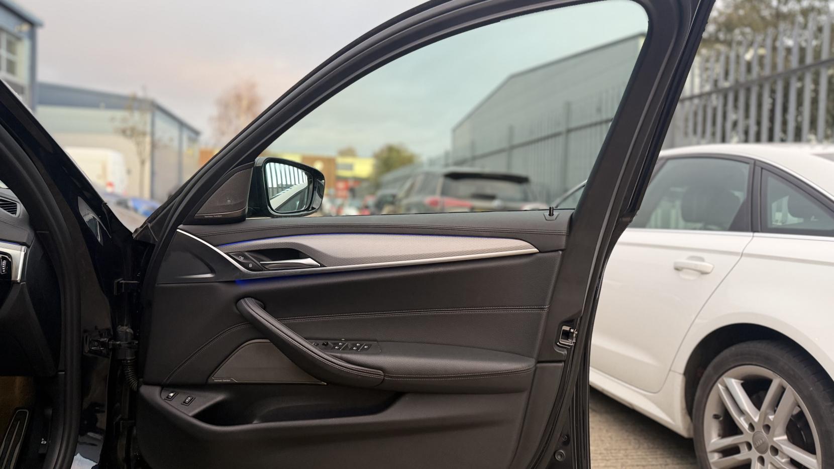 BMW 5 Series 2.0 530e 12kWh M Sport Saloon 4dr Petrol Plug-in Hybrid Auto xDrive Euro 6 (s/s) (252 ps)