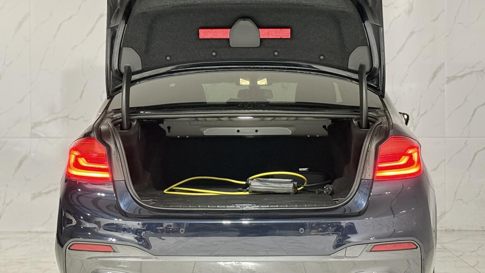 BMW 5 Series 2.0 530e 12kWh M Sport Saloon 4dr Petrol Plug-in Hybrid Auto xDrive Euro 6 (s/s) (252 ps)