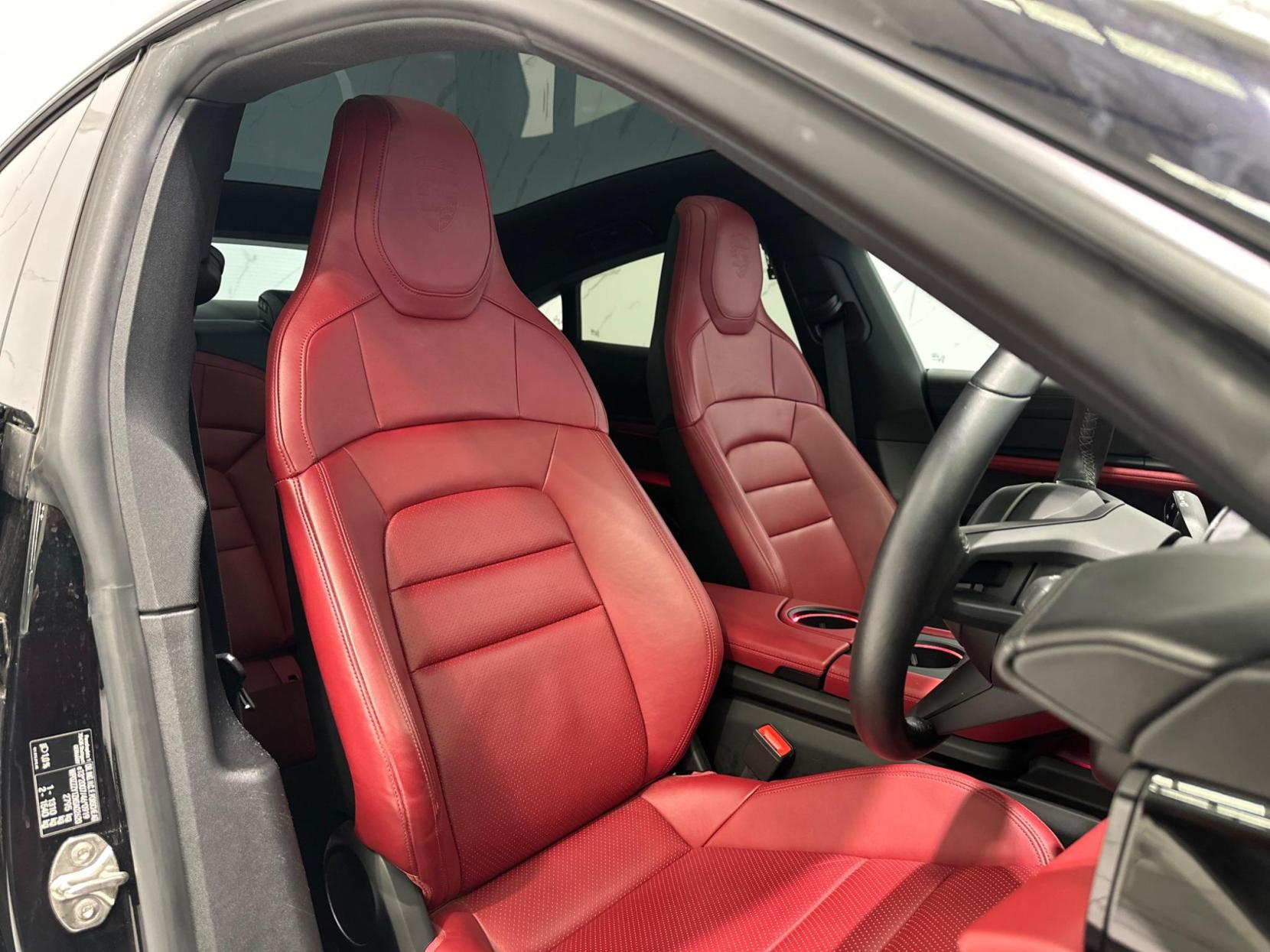 Porsche Taycan Performance Plus 93.4kWh Auto RWD 4dr (11kW Charger)