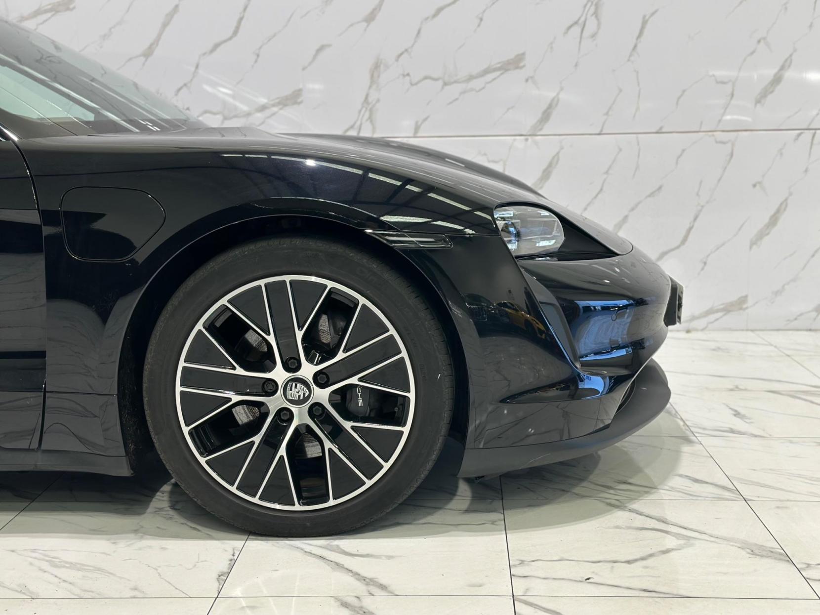 Porsche Taycan Performance Plus 93.4kWh Auto RWD 4dr (11kW Charger)
