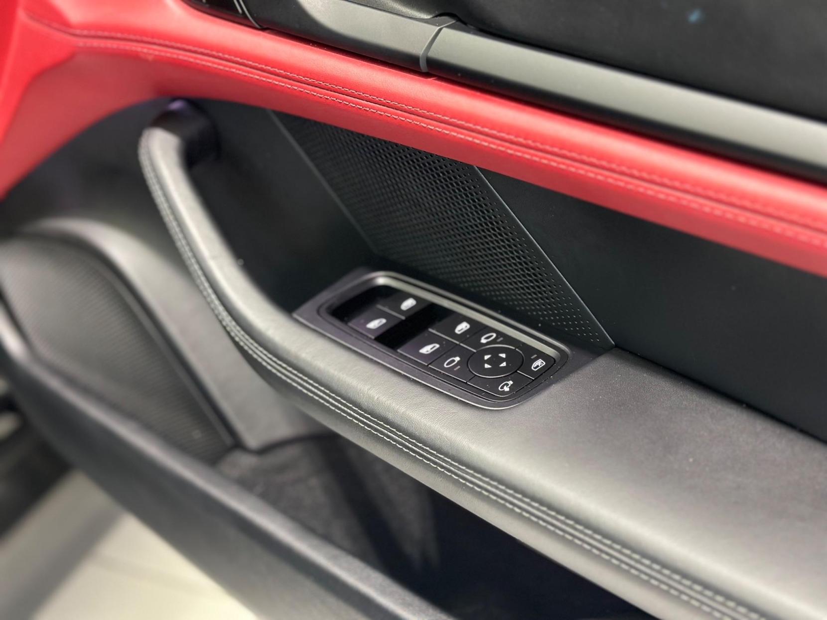 Porsche Taycan Performance Plus 93.4kWh Auto RWD 4dr (11kW Charger)